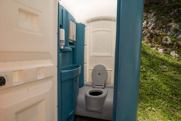 Portable Toilet Options We Offer in Farrell, PA